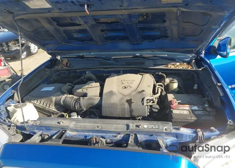 2018 Toyota Tacoma Double Cab/Sr5/Trd Sport z USA, uszkodzony, nr VIN 3TMBZ5DN7JM013733